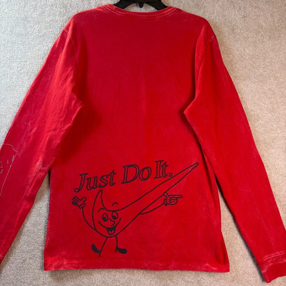 Nike‎ Long Sleeve Shirt Mens Medium Red Distorted Swoosh Wash Drip Heavyweight